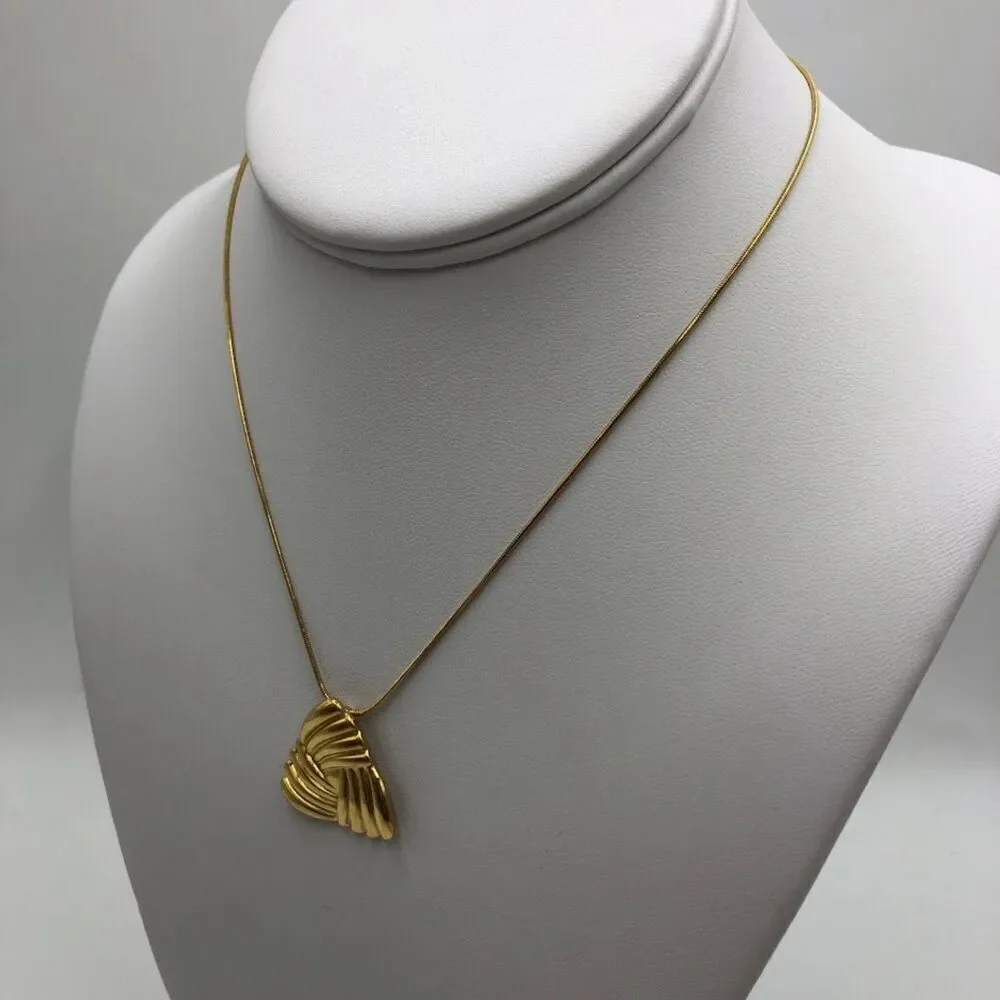18K Gold Plated Women's Modern Texture Abstract Art Necklace Hypoallergenic